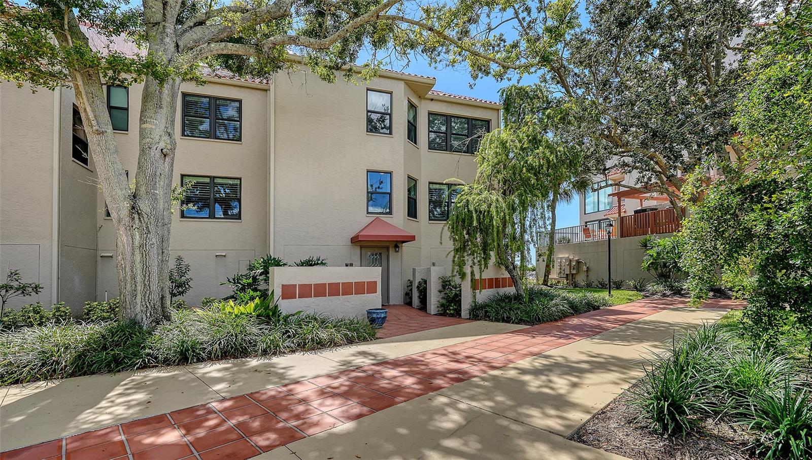 4533 BAY CLUB DR — photo 4