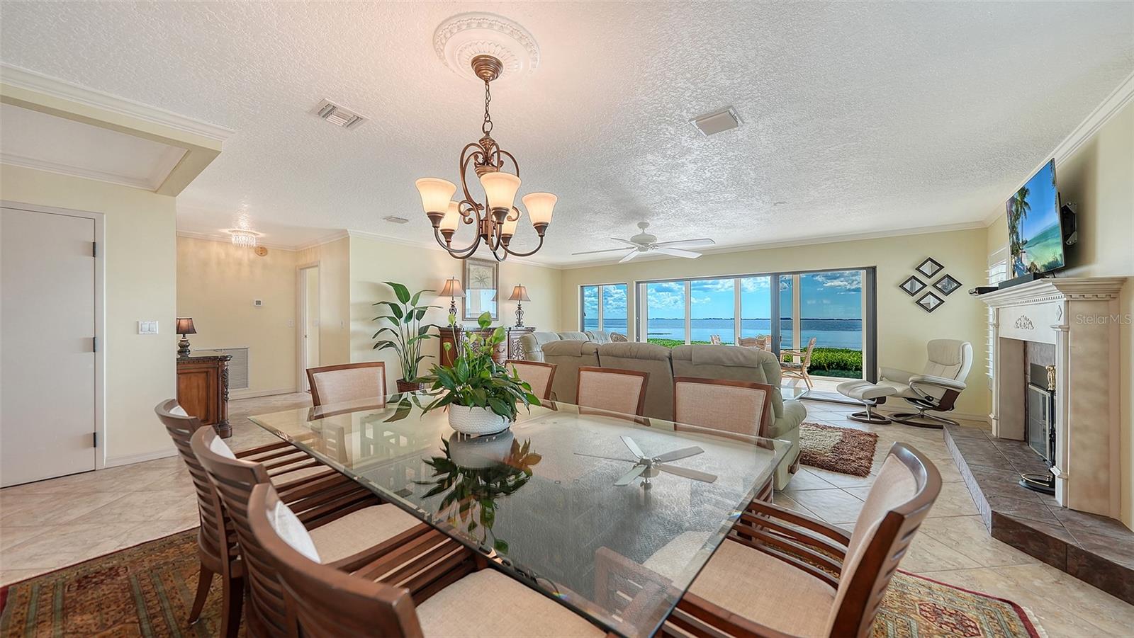 4533 BAY CLUB DR — photo 9