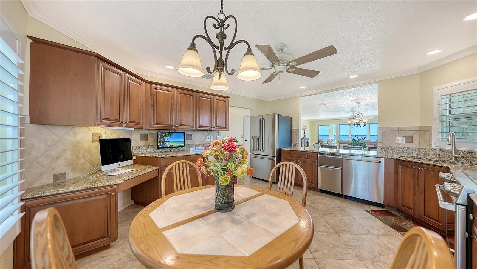 4533 BAY CLUB DR — photo 13