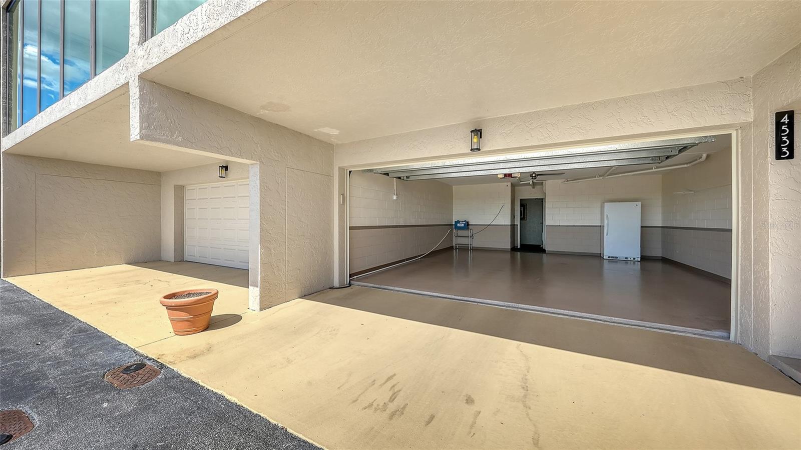 4533 BAY CLUB DR — photo 32