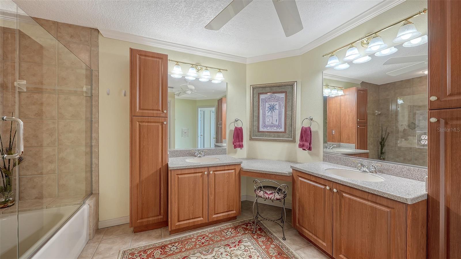 4533 BAY CLUB DR — photo 19