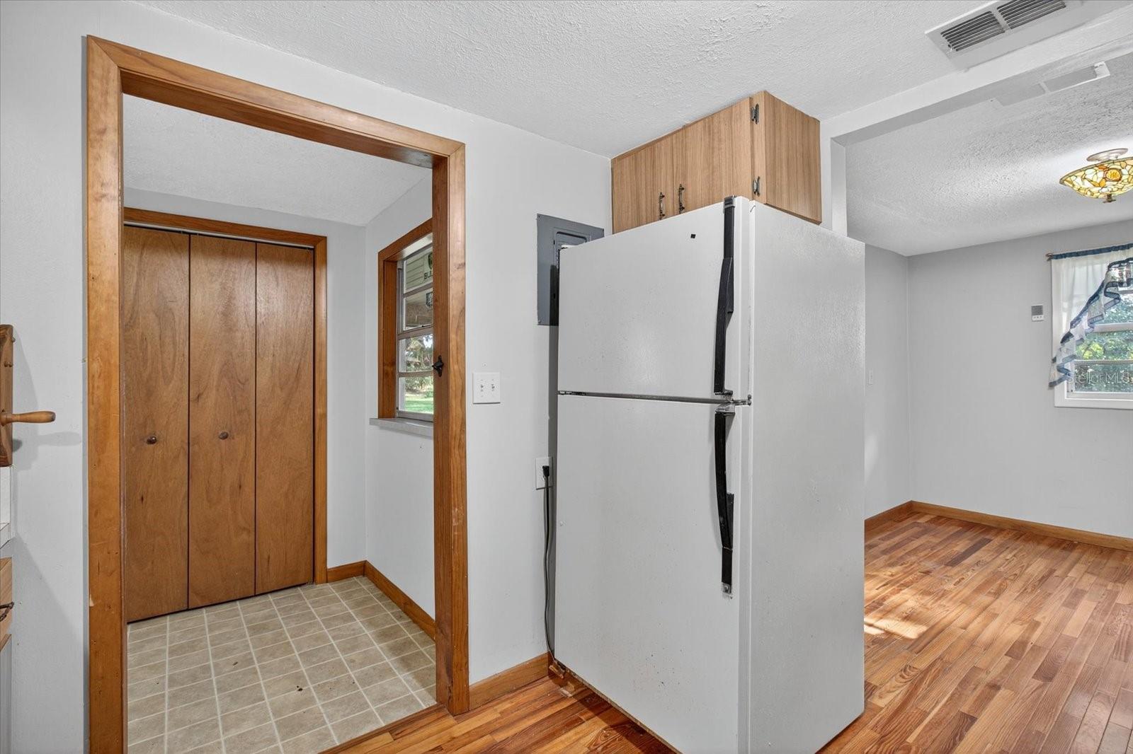 10019 CURLEY RD — photo 29