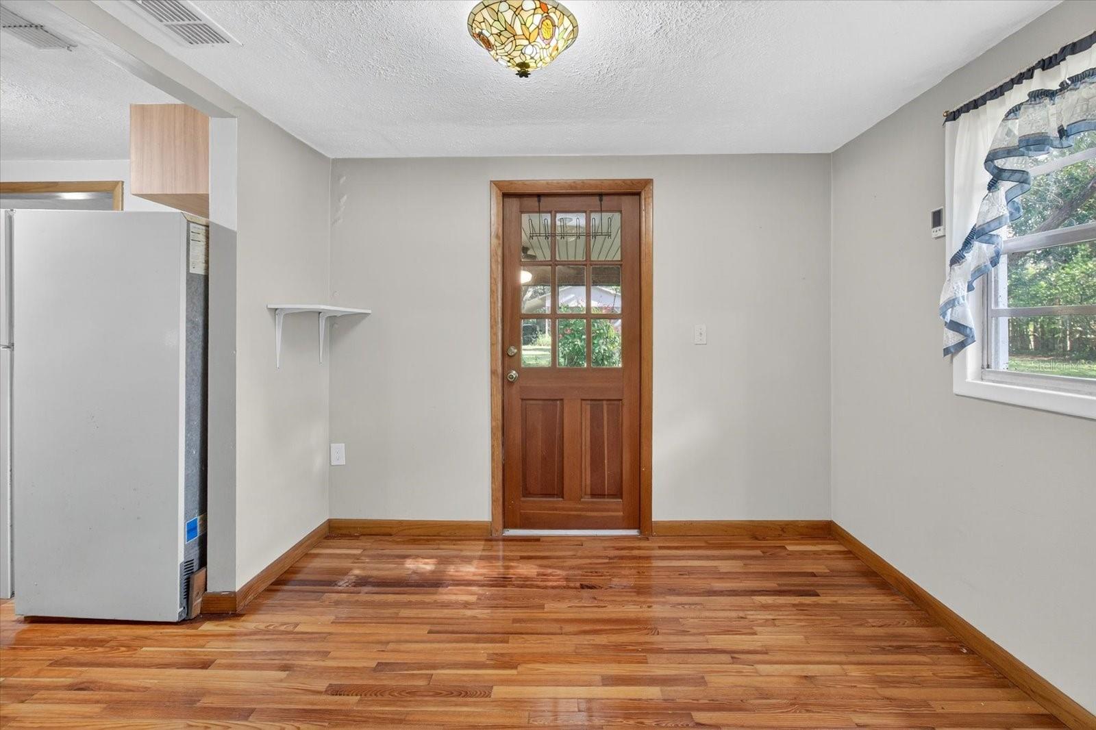 10019 CURLEY RD — photo 16