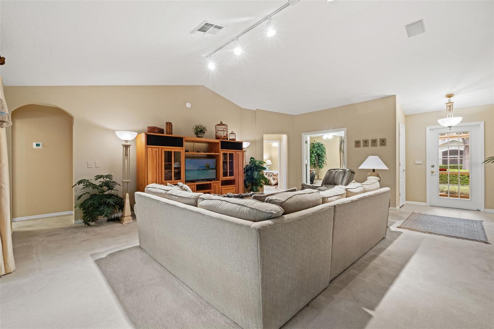 10628 COLLAR DR — photo 9