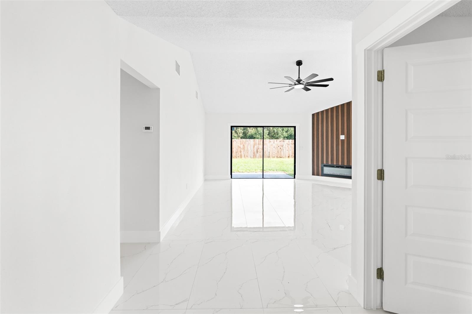 7131 HOLLOWELL DR — photo 7