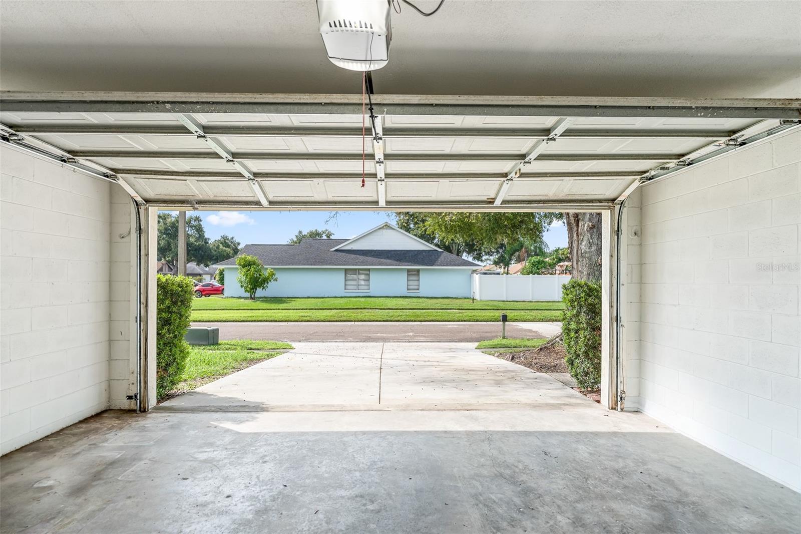 7131 HOLLOWELL DR — photo 42