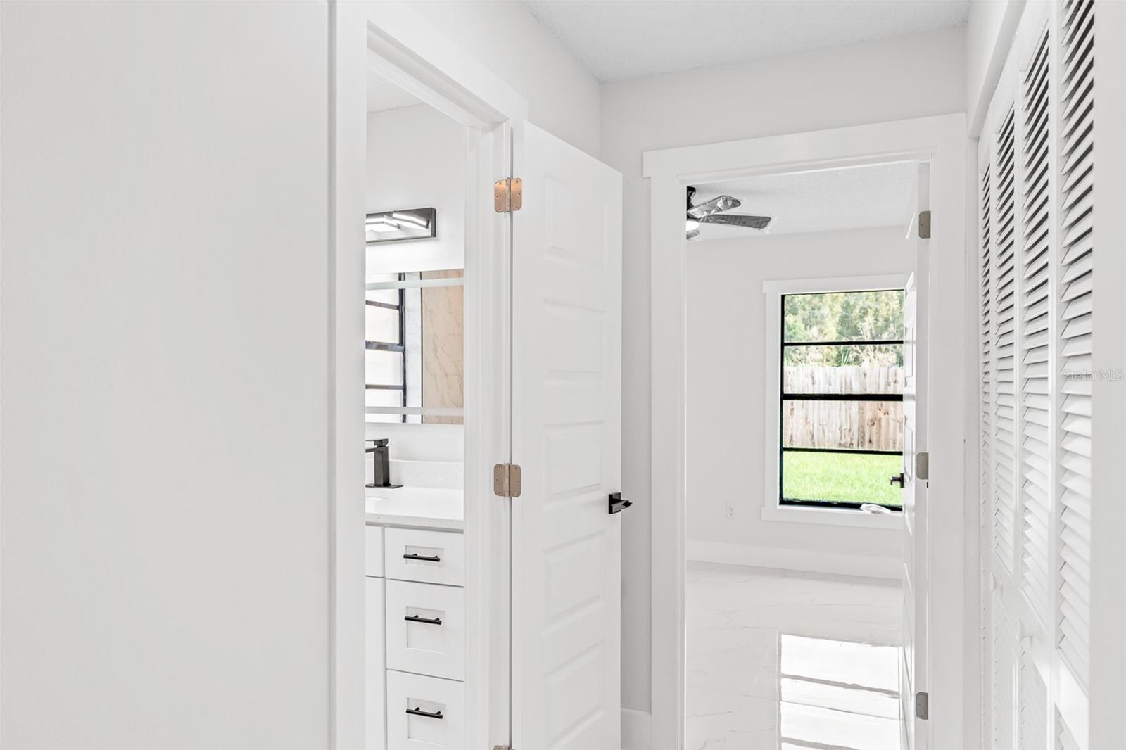 7131 HOLLOWELL DR — photo 24