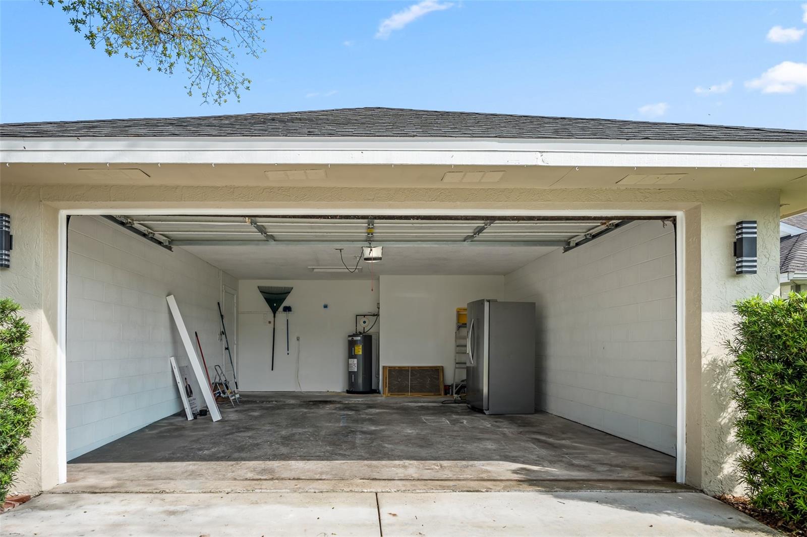 7131 HOLLOWELL DR — photo 41