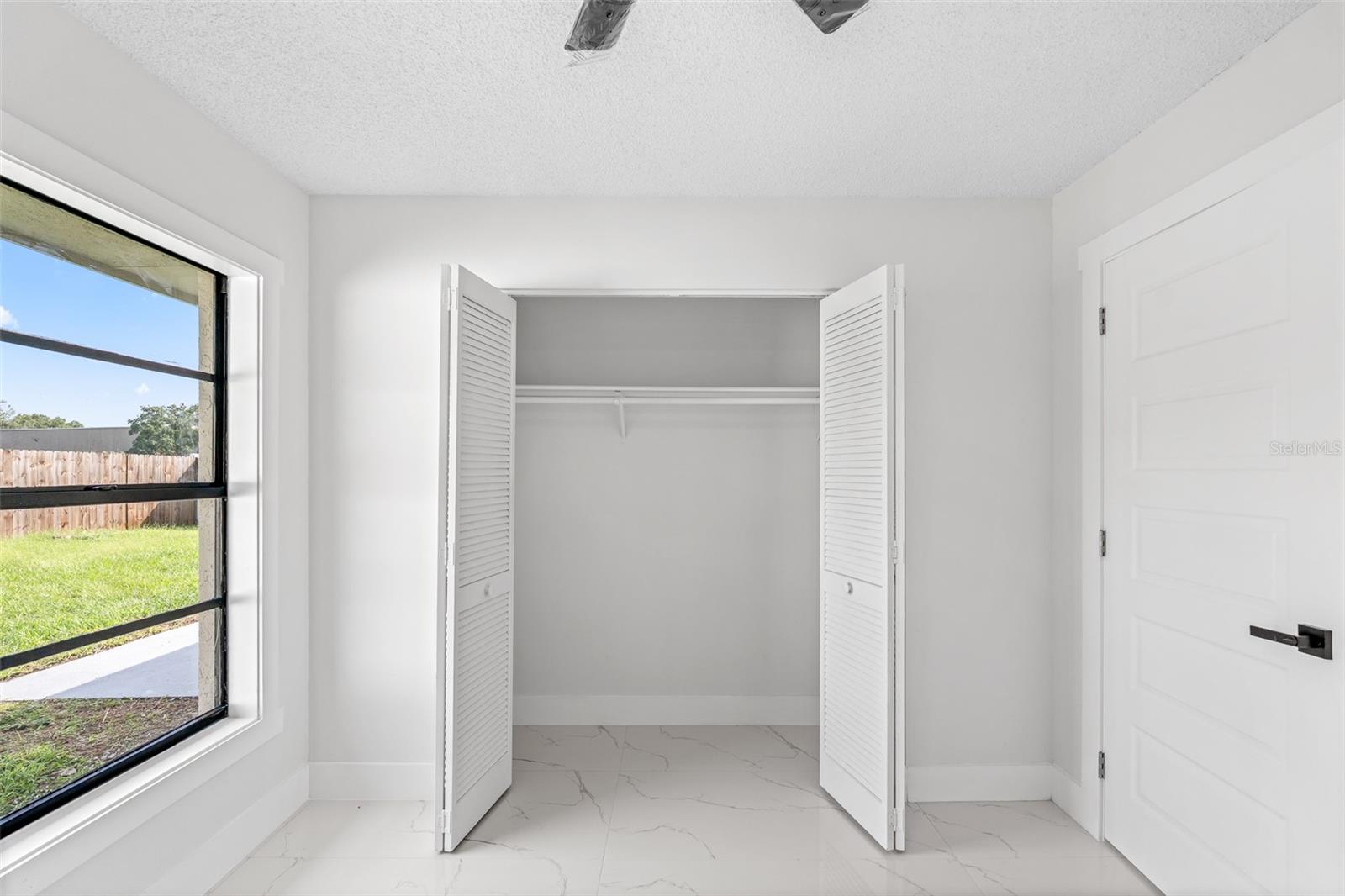 7131 HOLLOWELL DR — photo 33