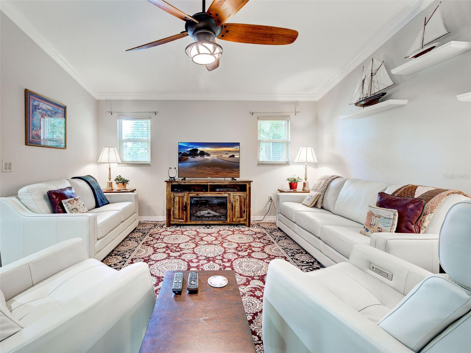 800 OSPREY ST — photo 24