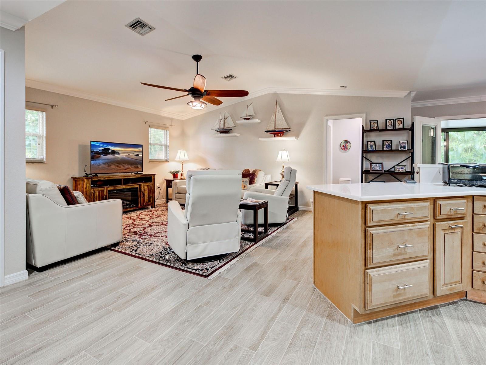 800 OSPREY ST — photo 22