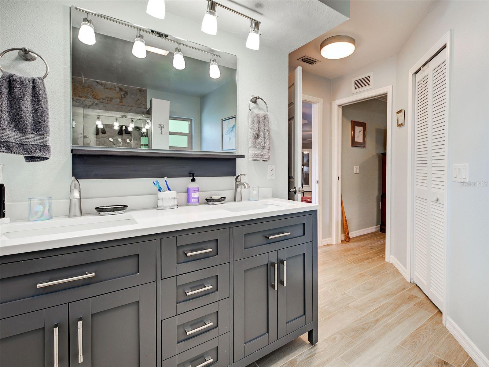800 OSPREY ST — photo 32