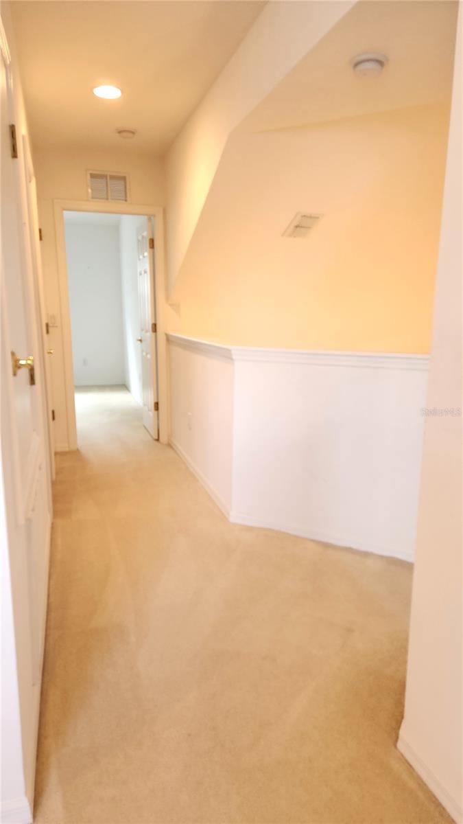 642 SPRING LAKE CIR — photo 17