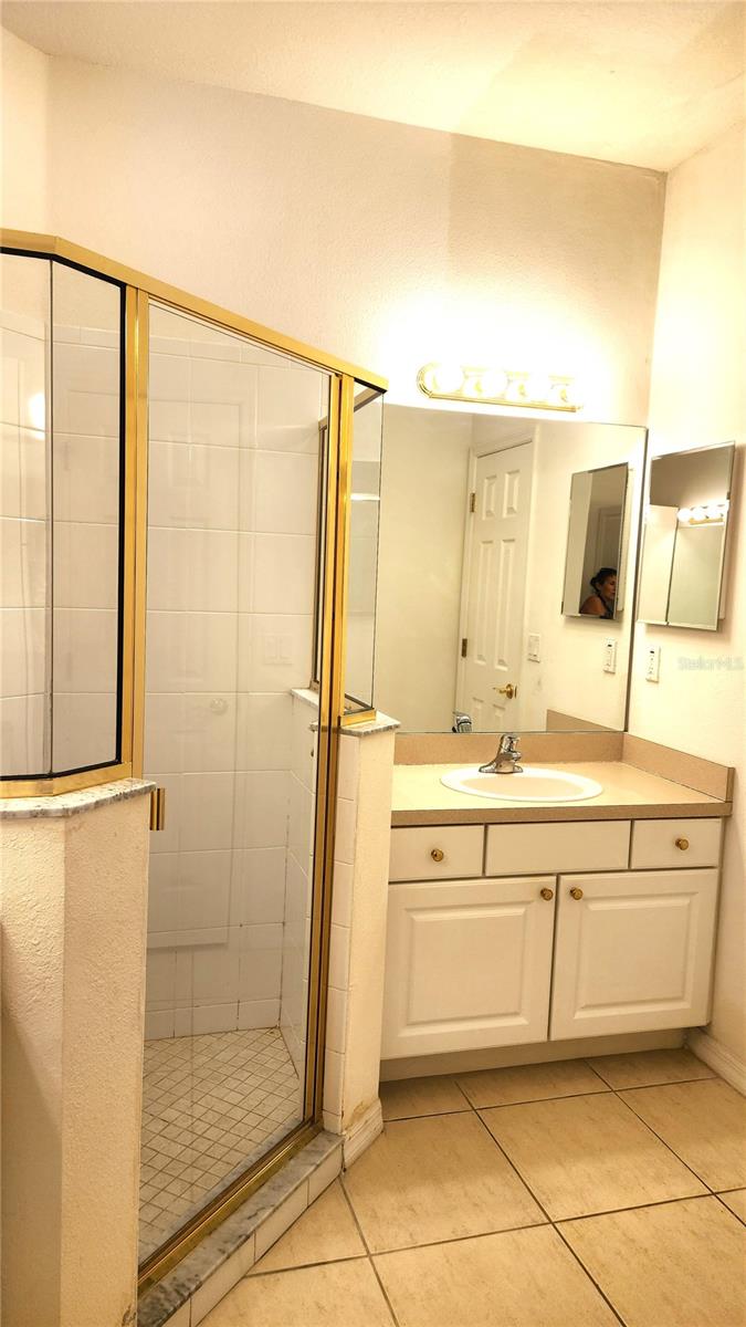 642 SPRING LAKE CIR — photo 15