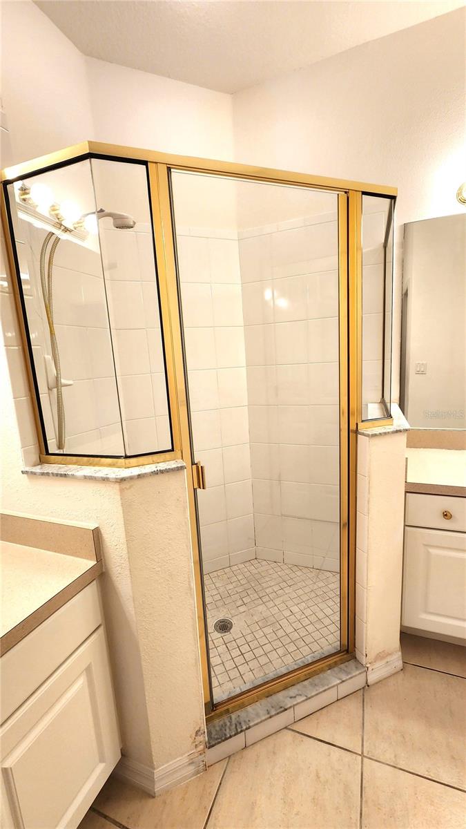 642 SPRING LAKE CIR — photo 16