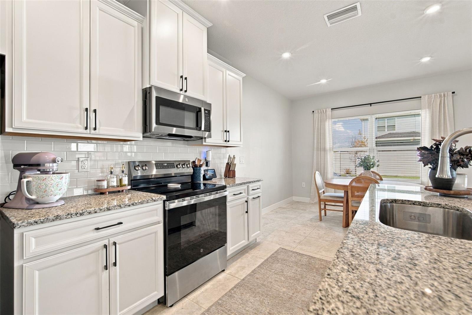 2573 WHITE LADYFISH RD — photo 17