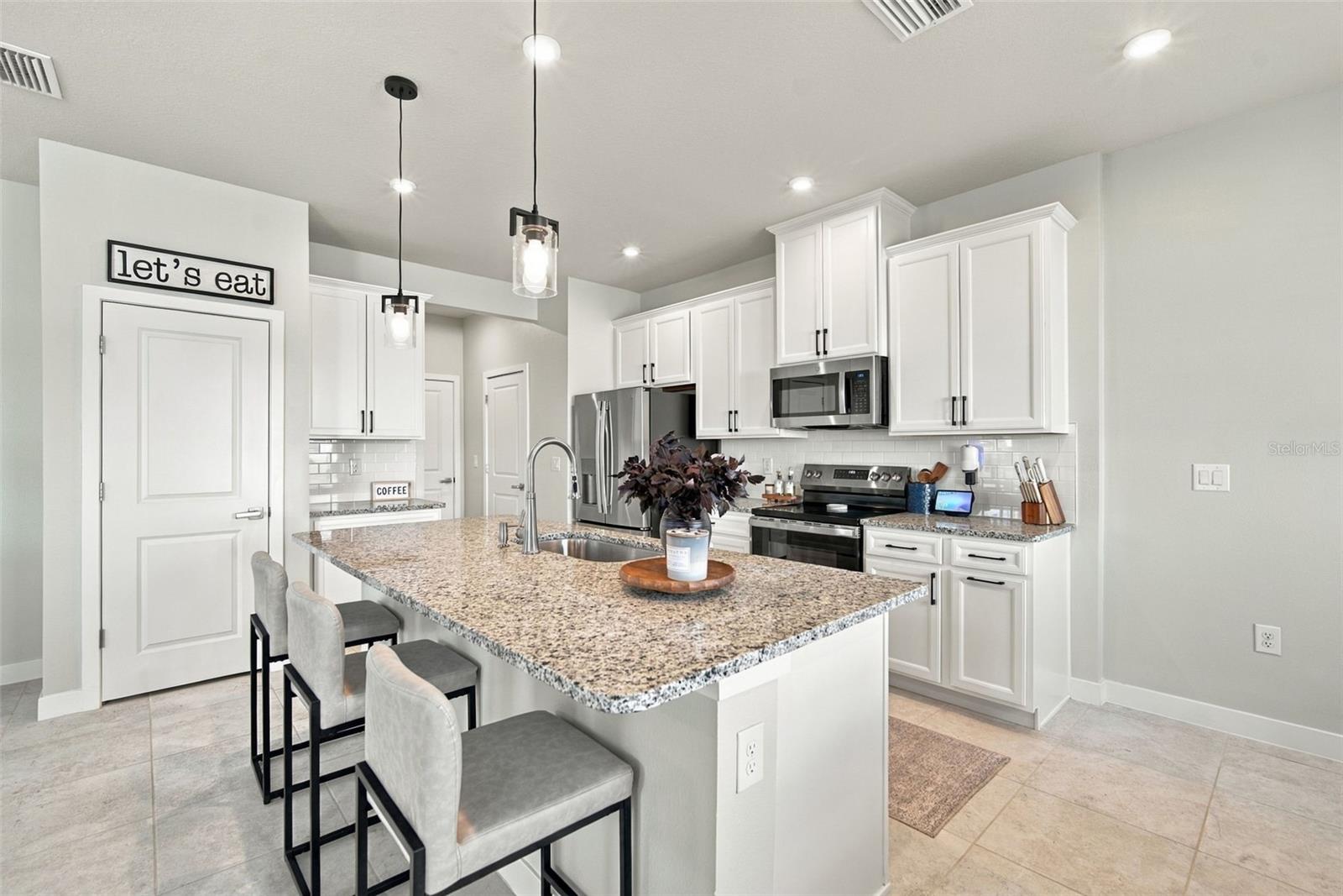2573 WHITE LADYFISH RD — photo 14