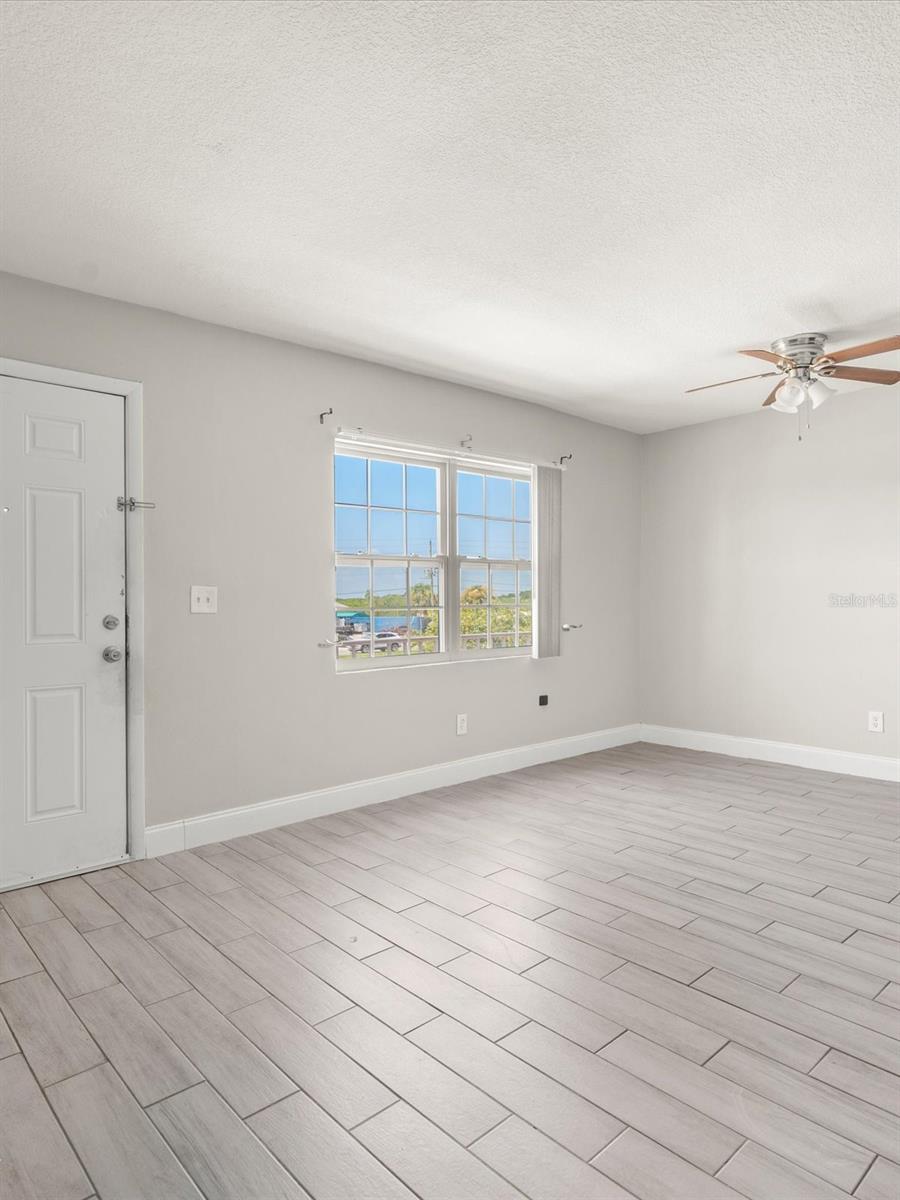 9105 W HILLSBOROUGH AVE #I204 — photo 22