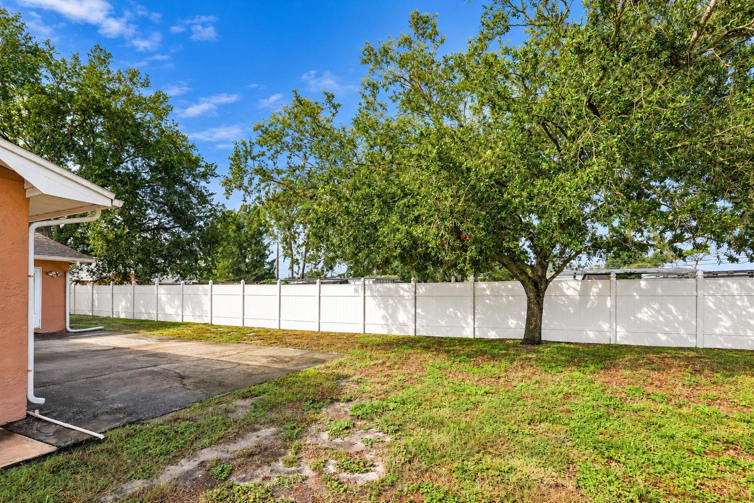2200 STACY CT — photo 37