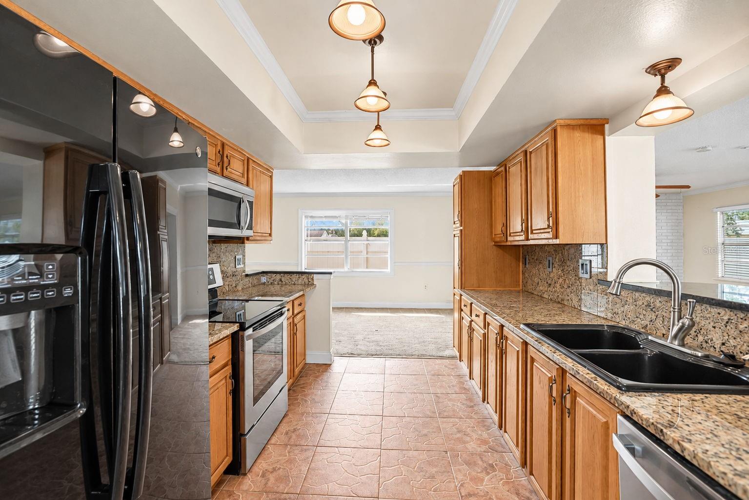 2200 STACY CT — photo 2