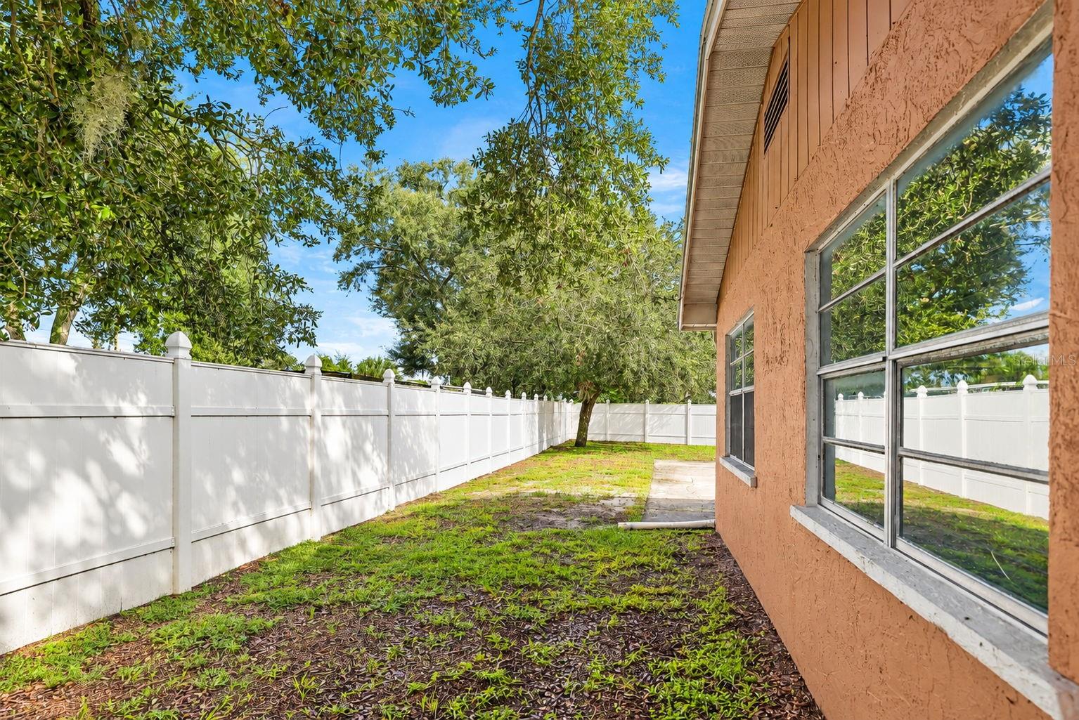 2200 STACY CT — photo 32