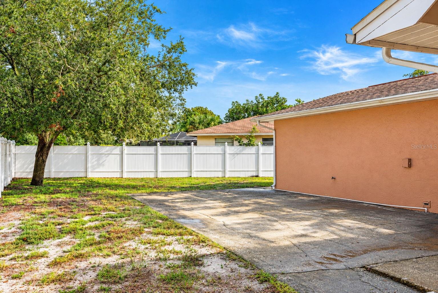 2200 STACY CT — photo 23