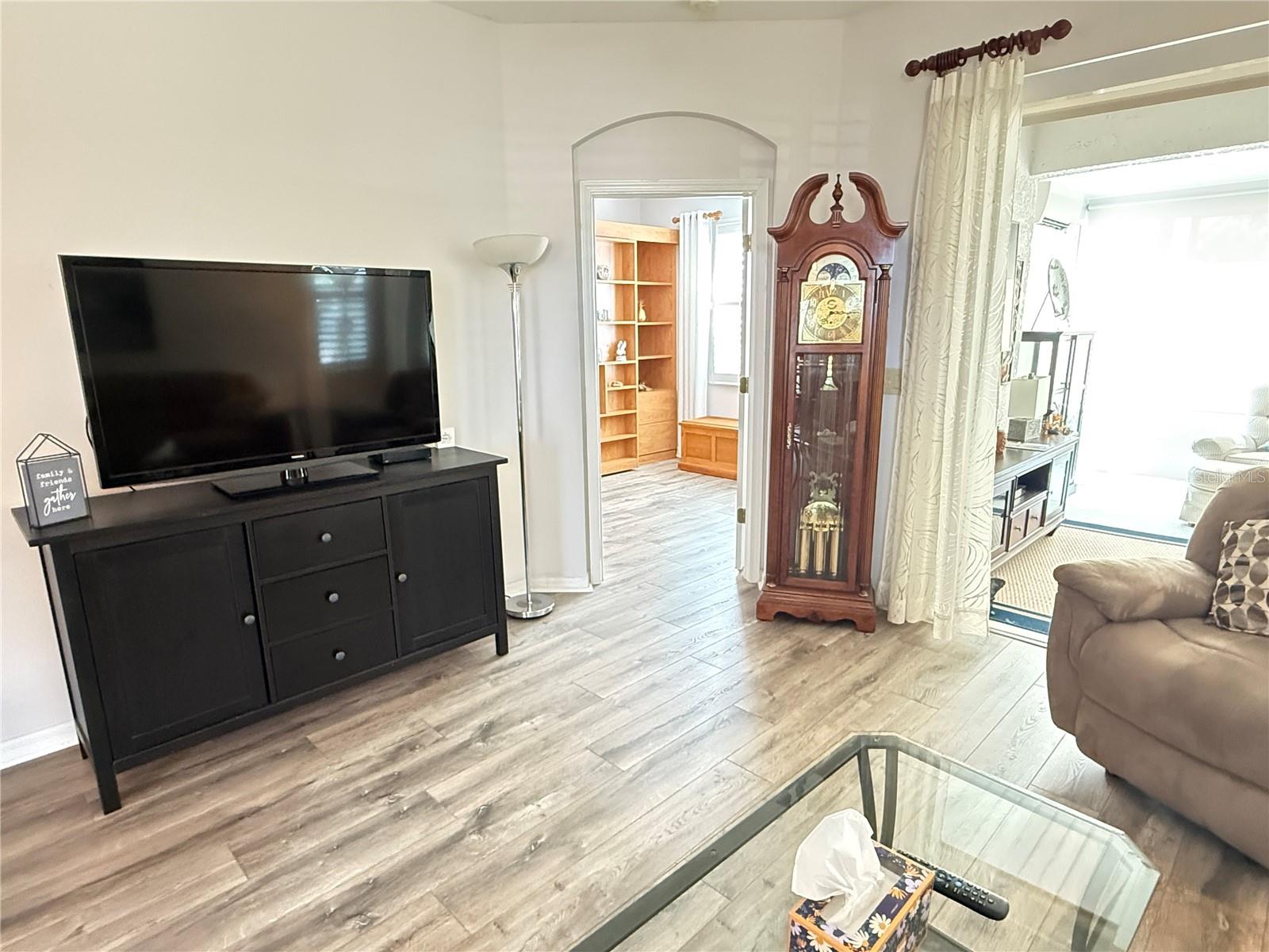 2052 INVERNESS GREENS DR — photo 16