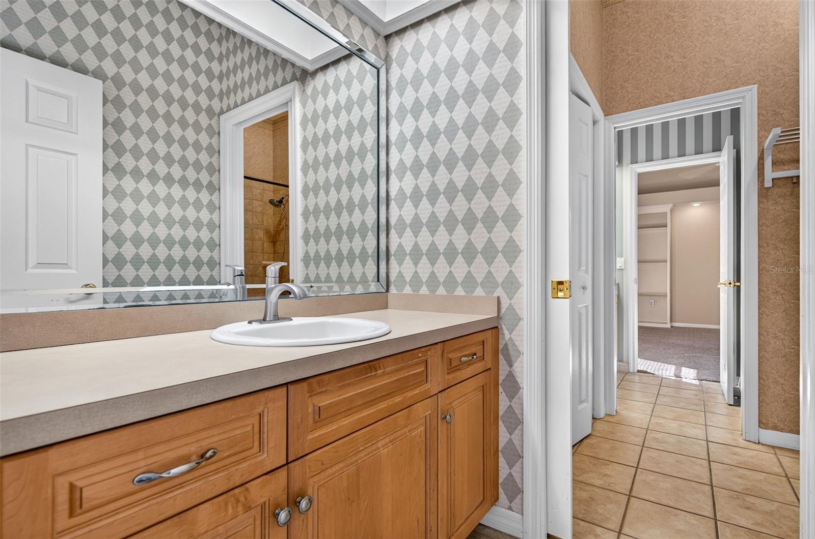 725 CITRUS WOOD LN — photo 36