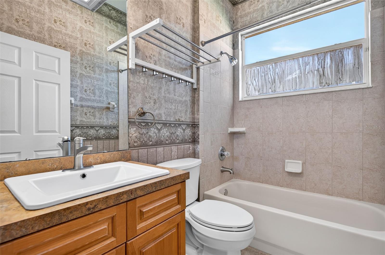 725 CITRUS WOOD LN — photo 31