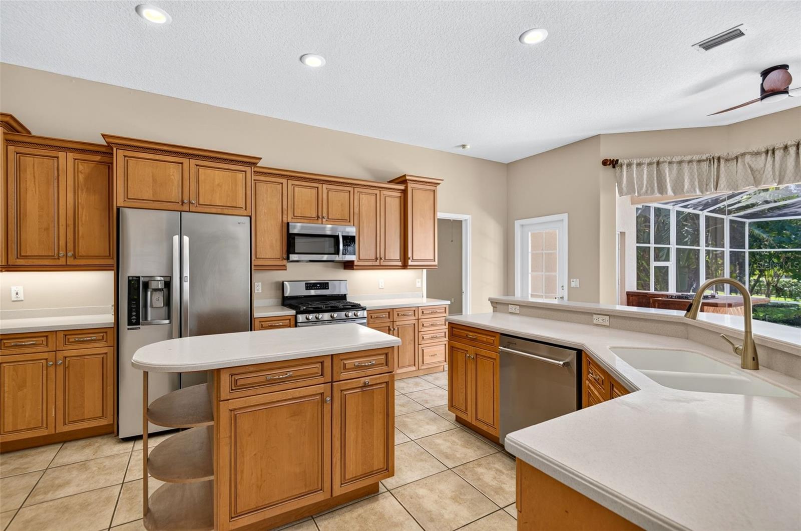 725 CITRUS WOOD LN — photo 12