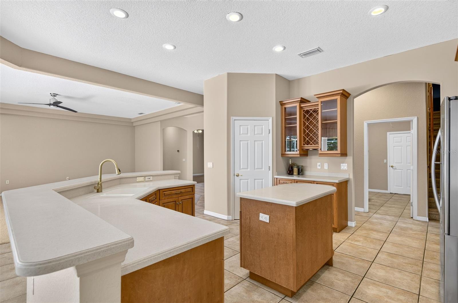 725 CITRUS WOOD LN — photo 16