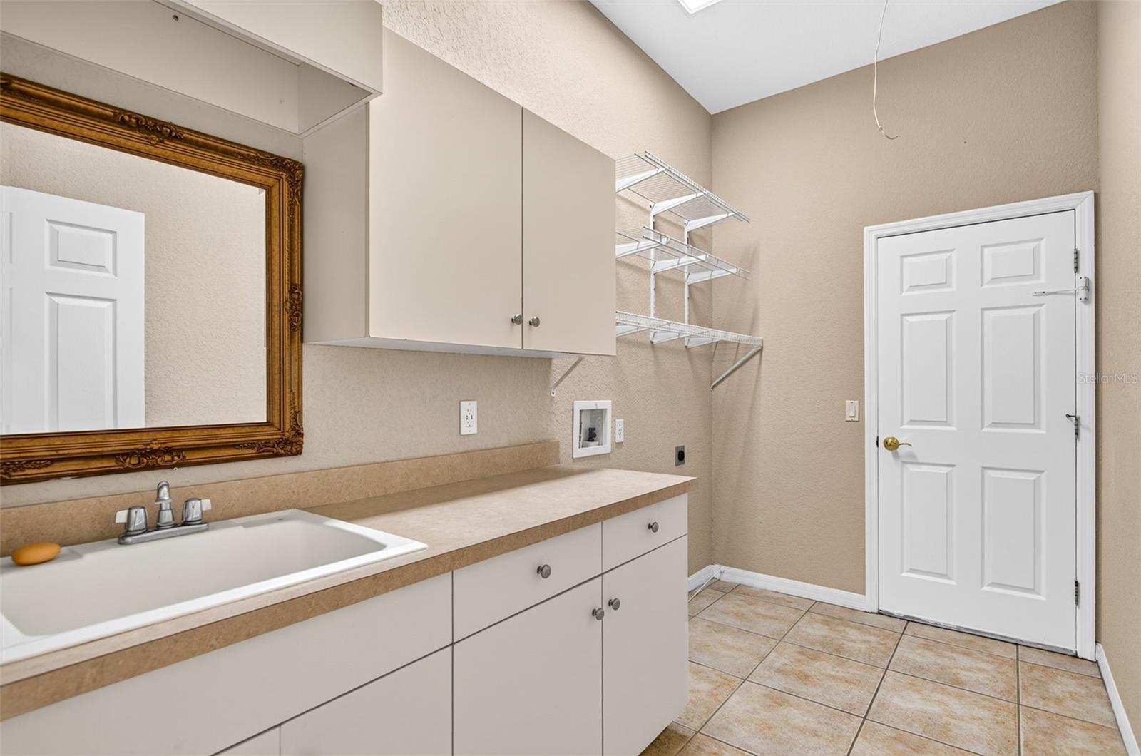 725 CITRUS WOOD LN — photo 43