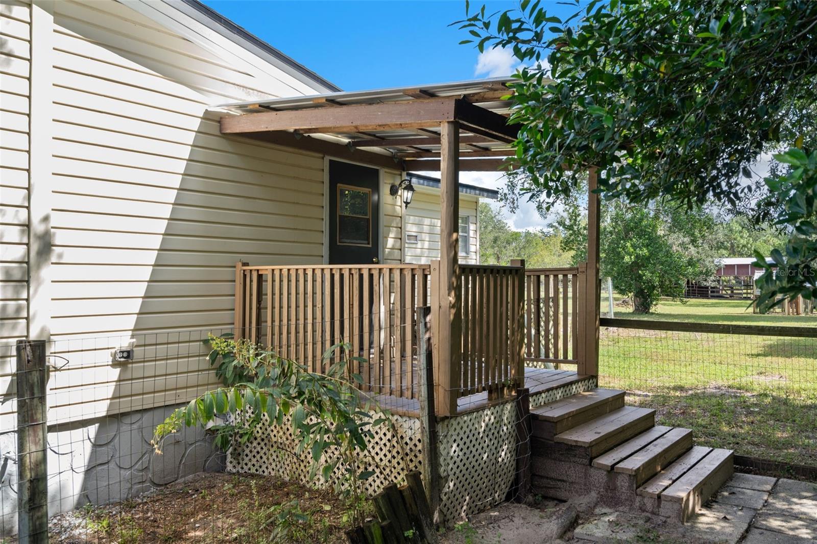 18446 EDGEWOOD DR — photo 46