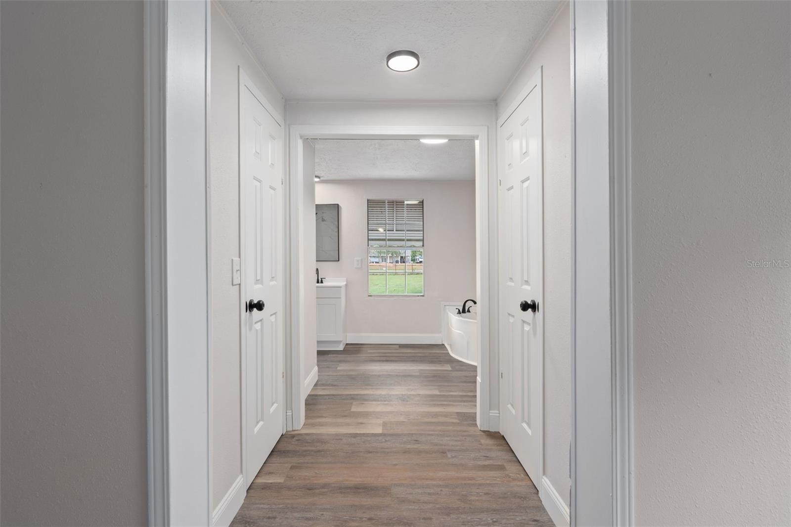 18446 EDGEWOOD DR — photo 31