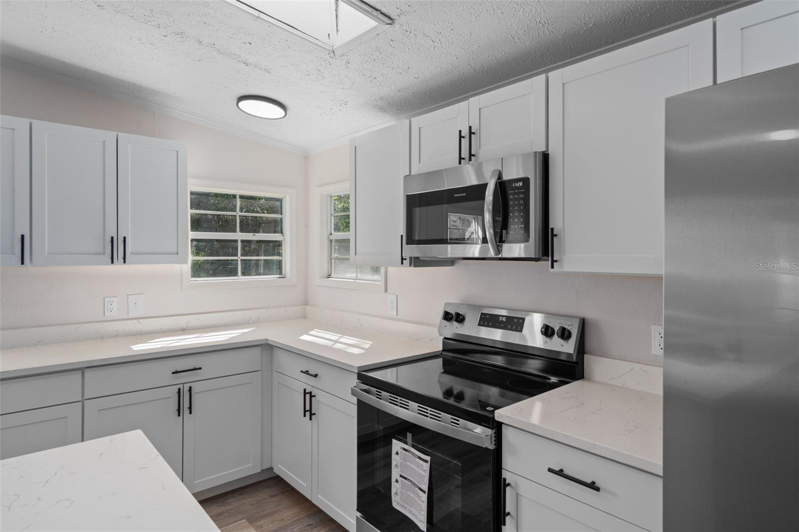 18446 EDGEWOOD DR — photo 23