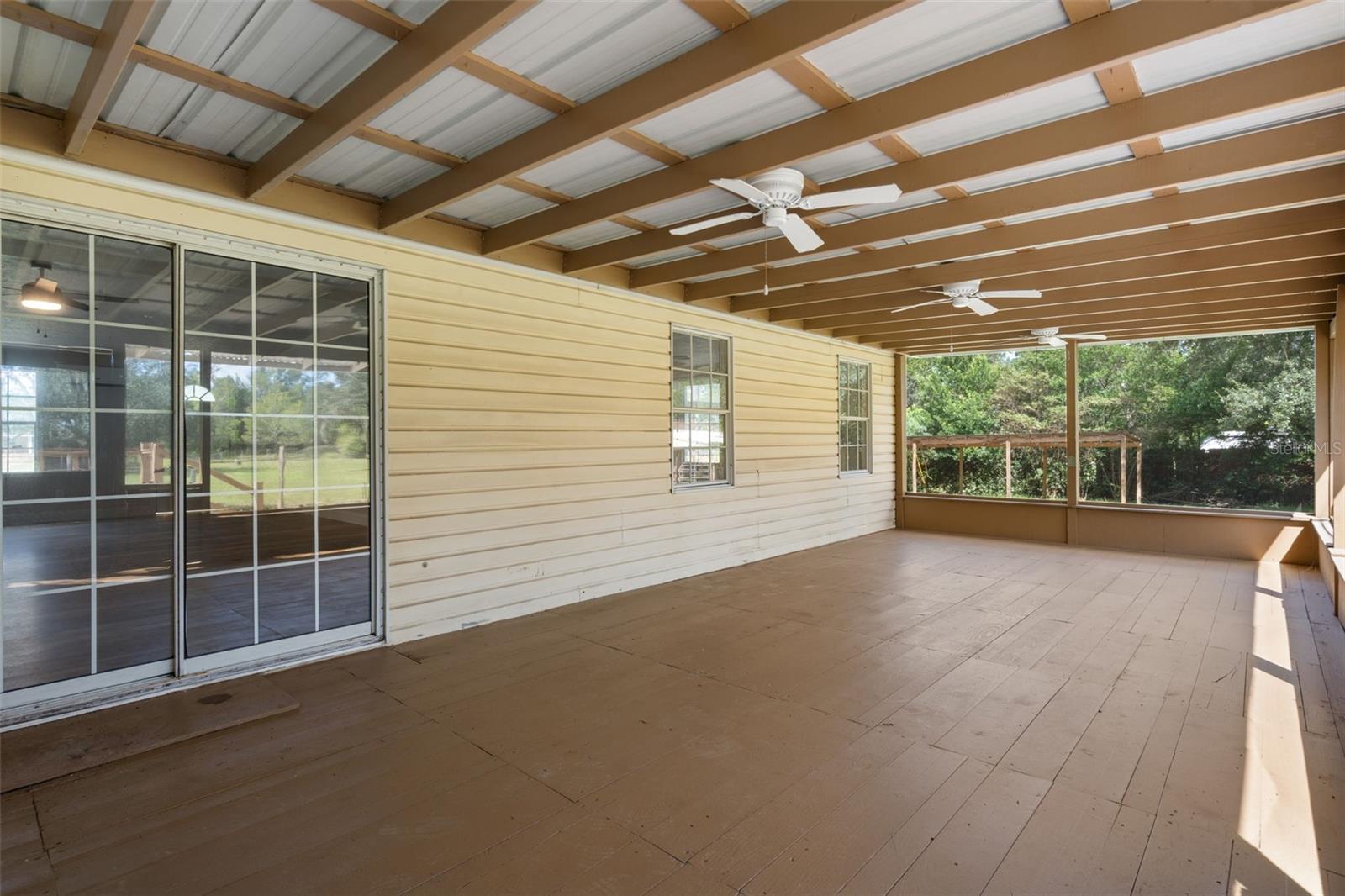 18446 EDGEWOOD DR — photo 43