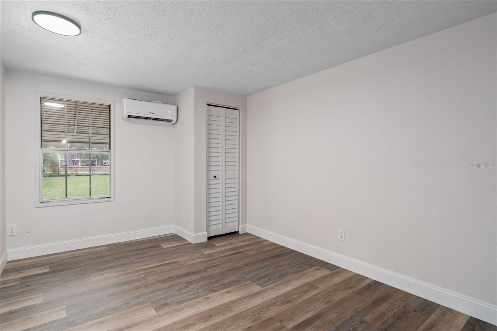 18446 EDGEWOOD DR — photo 36