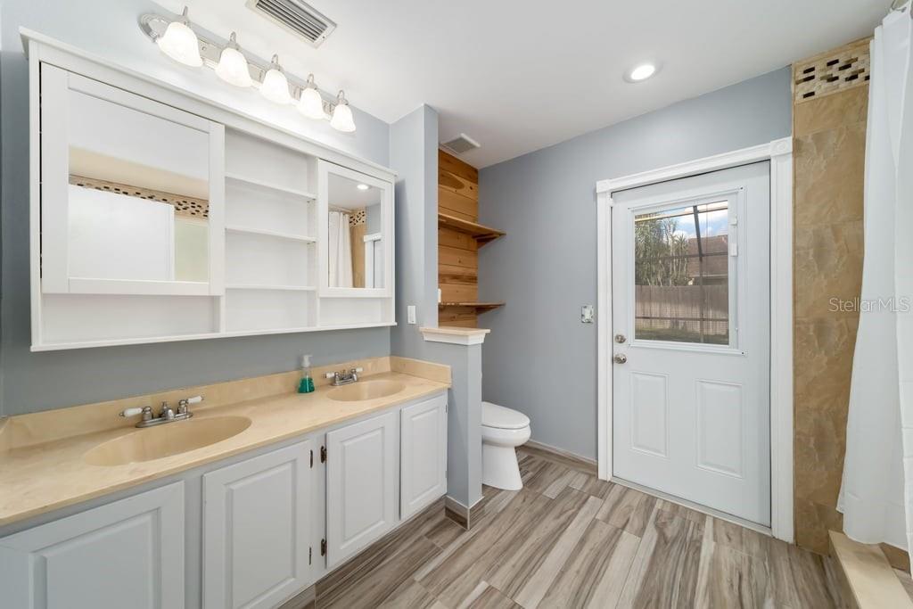 4119 MORELAND DR — photo 24