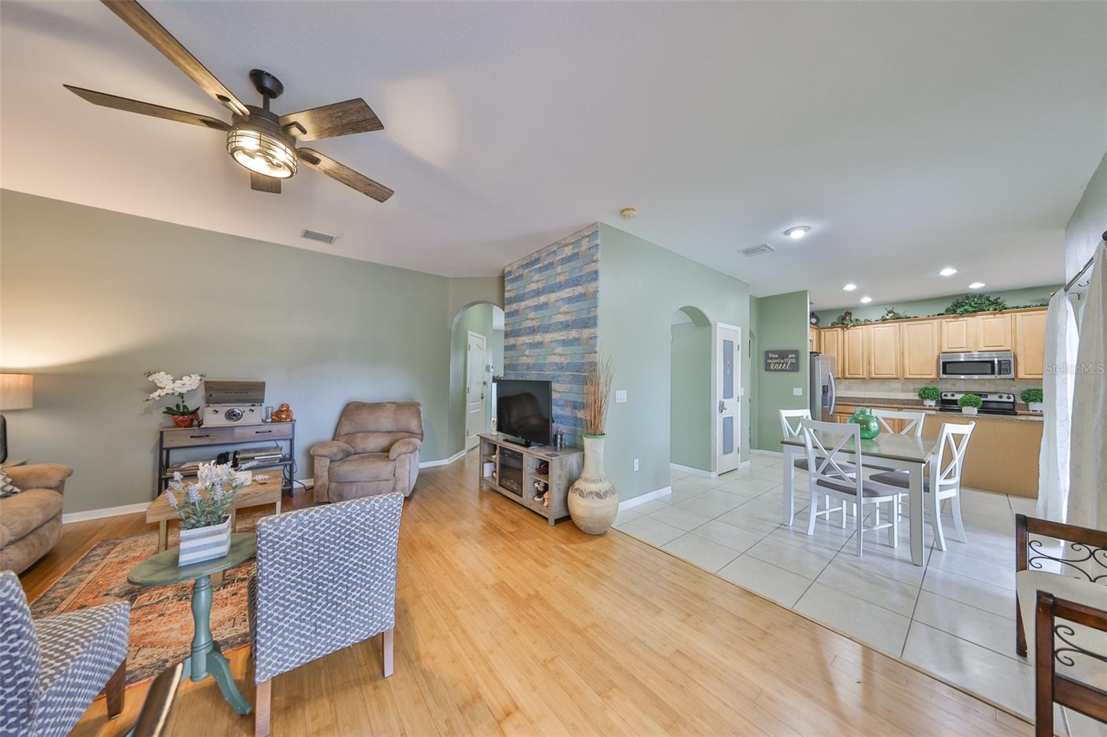 13914 CHALK HILL PL — photo 20