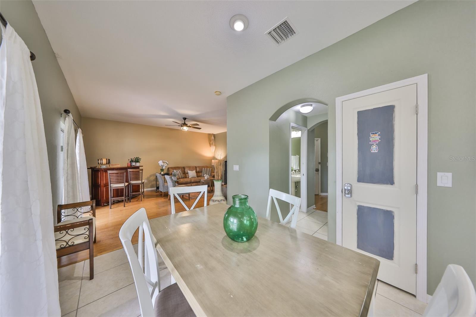 13914 CHALK HILL PL — photo 17