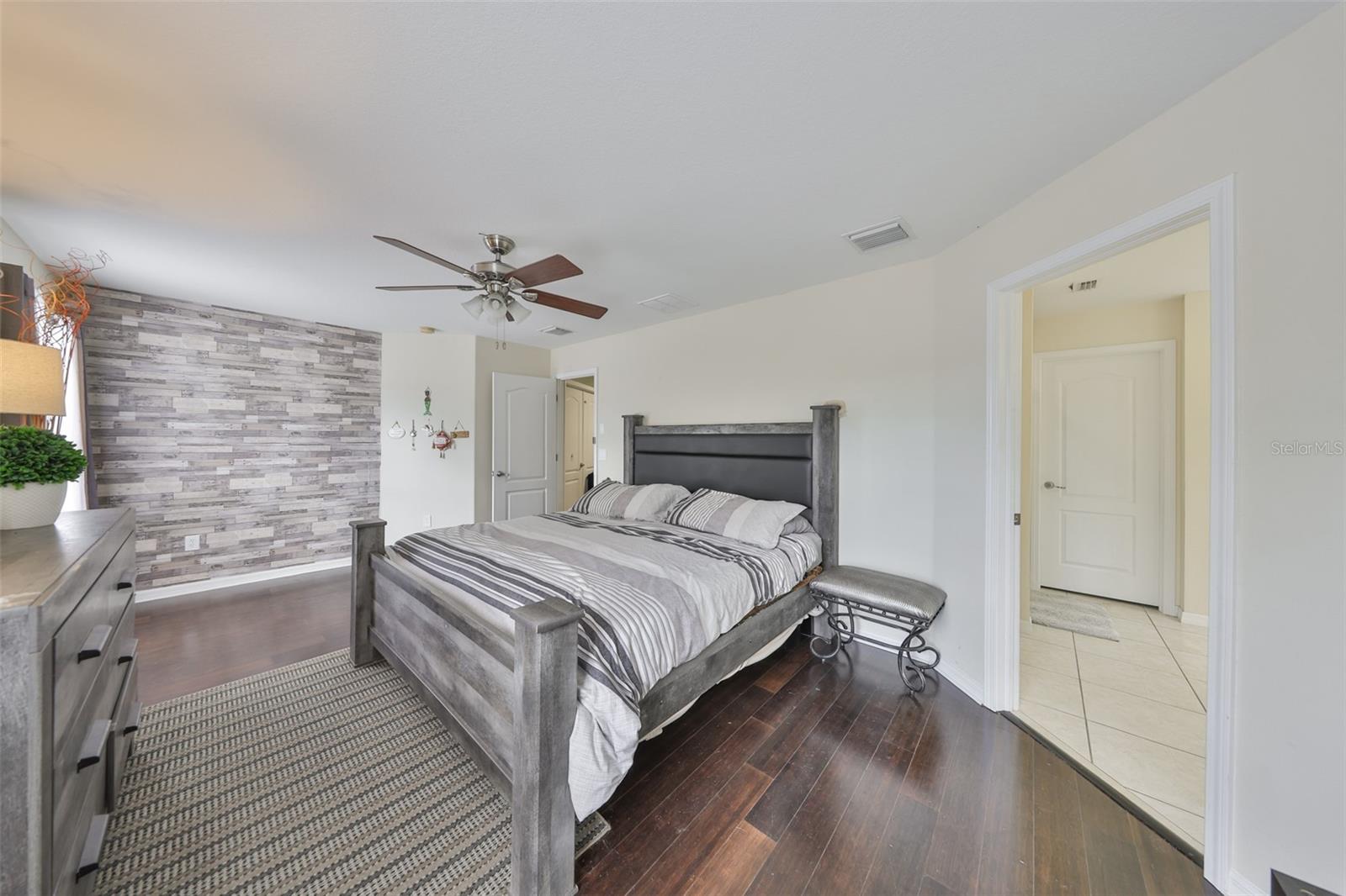 13914 CHALK HILL PL — photo 25