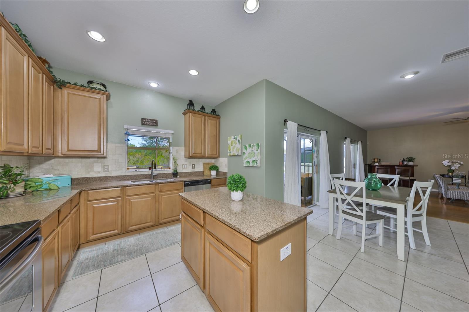 13914 CHALK HILL PL — photo 10