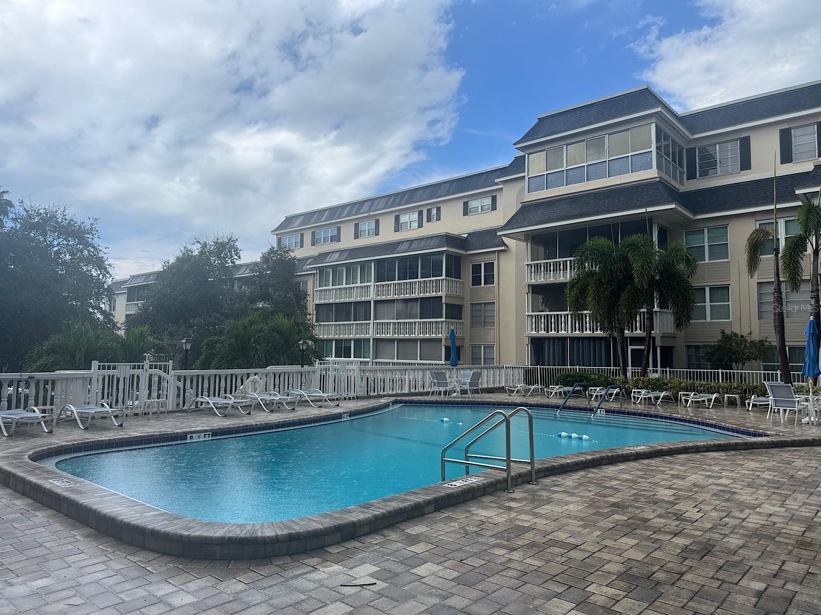 131 BLUFF VIEW DR #107 — photo 35