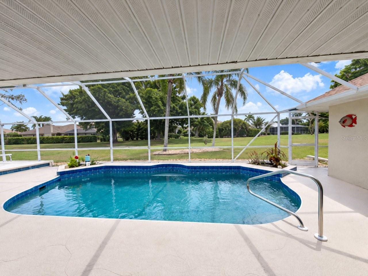 393 VISTA WOOD DR — photo 3