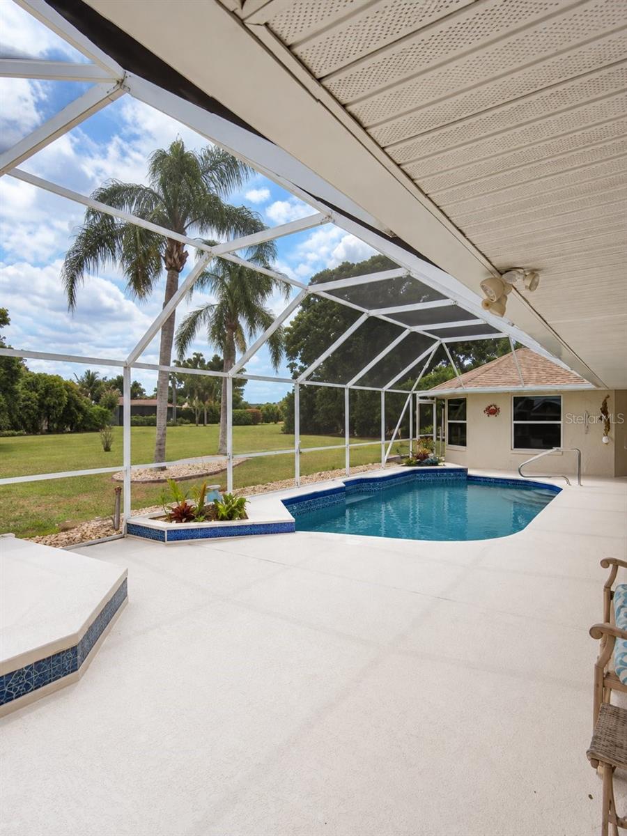 393 VISTA WOOD DR — photo 8