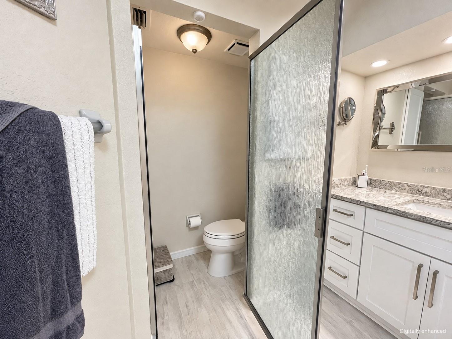 393 VISTA WOOD DR — photo 30
