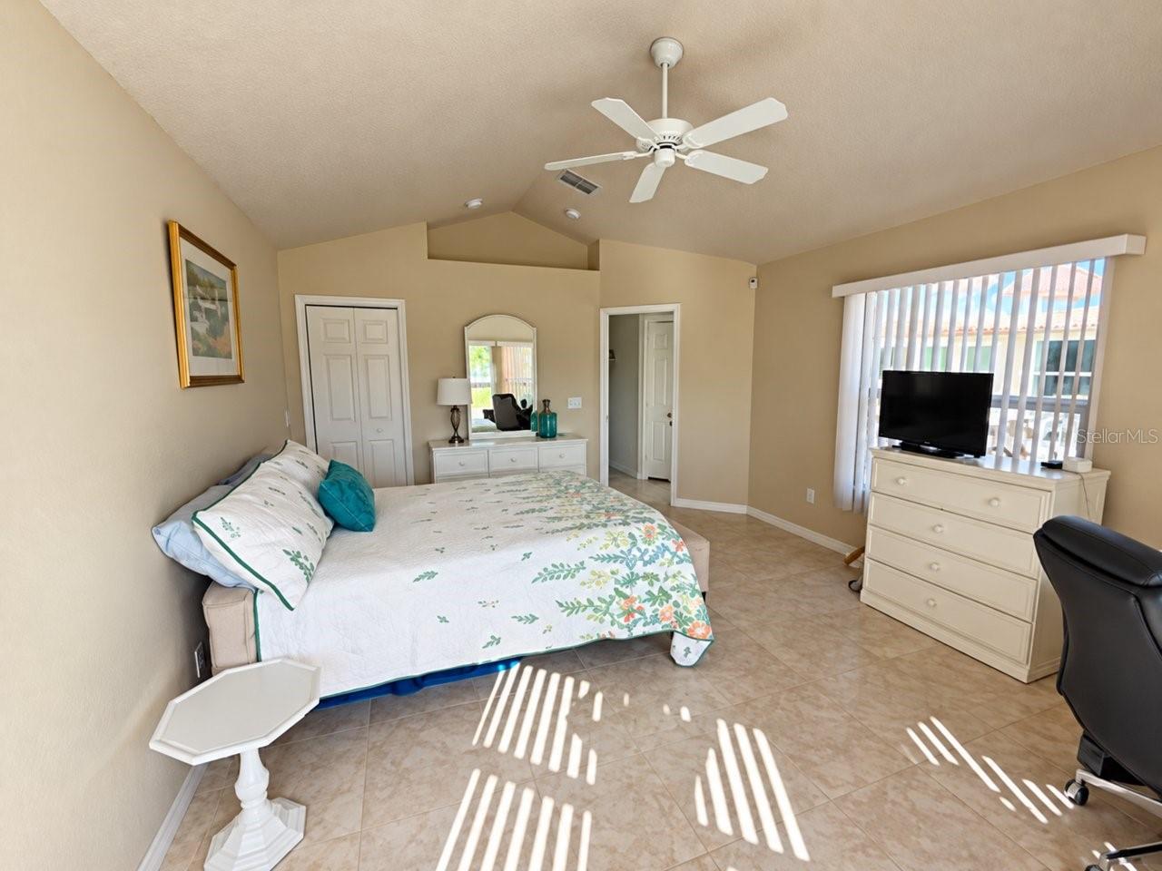 393 VISTA WOOD DR — photo 24