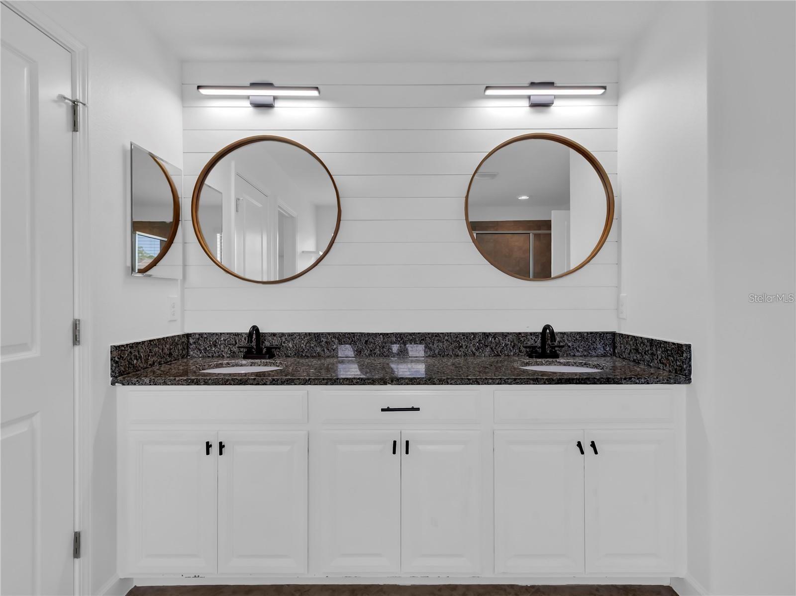 5052 IVORY STONE DR — photo 31