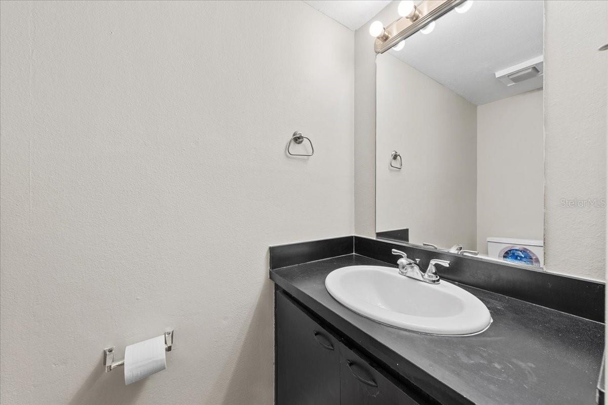 7903 CEDAR DR — photo 16