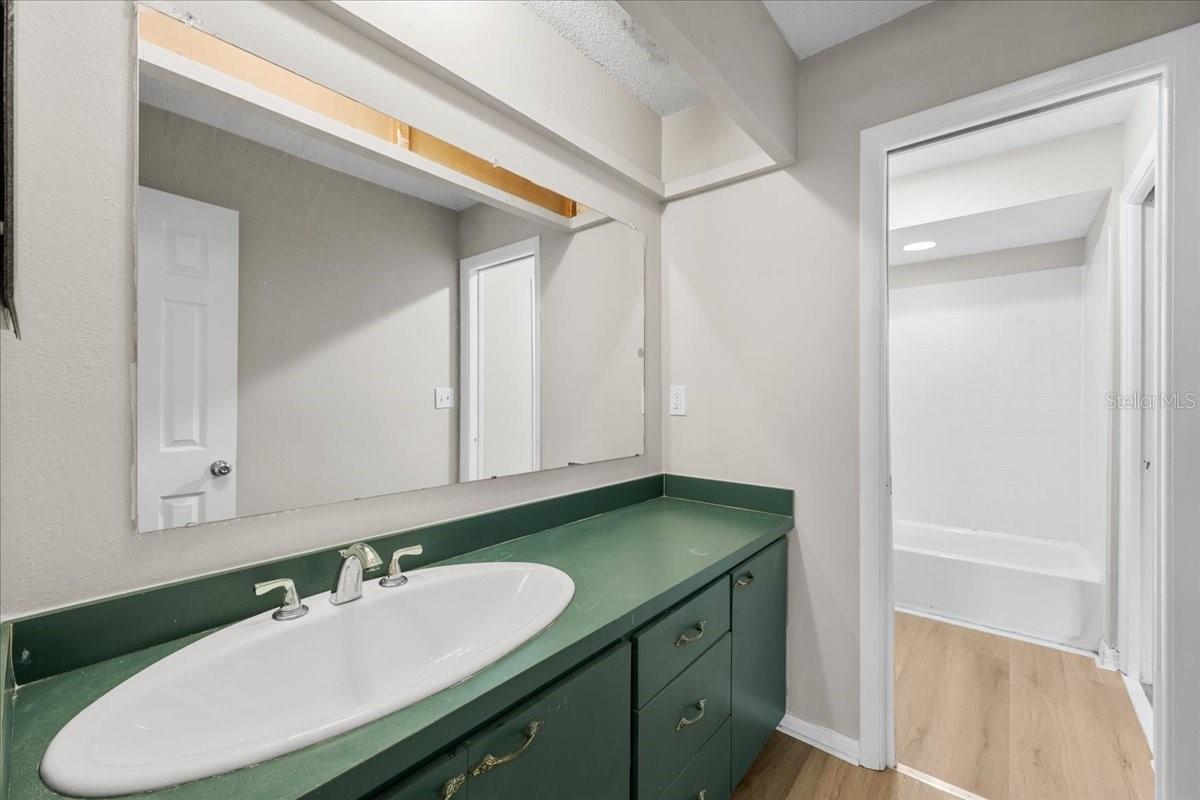 7903 CEDAR DR — photo 18